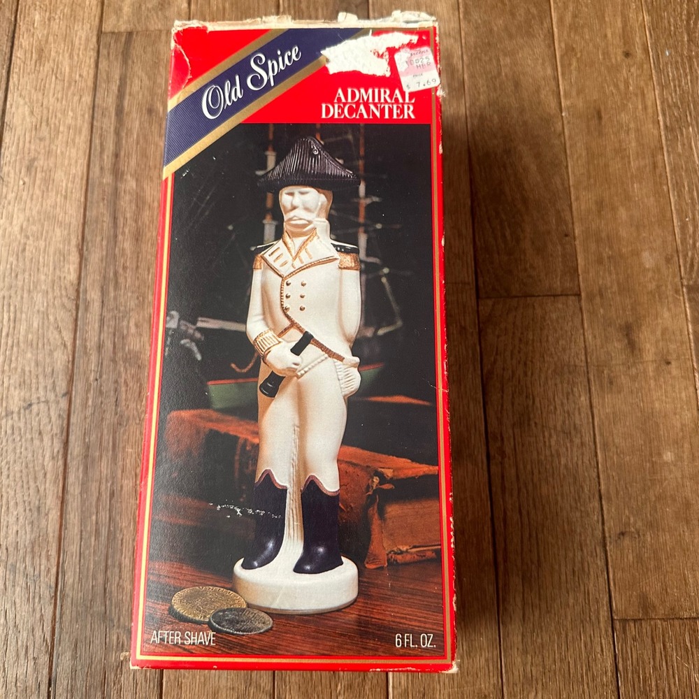 Old Spice Admiral Decanter Mens 6oz Ceramic Figural White Vintage 1970s Grooming